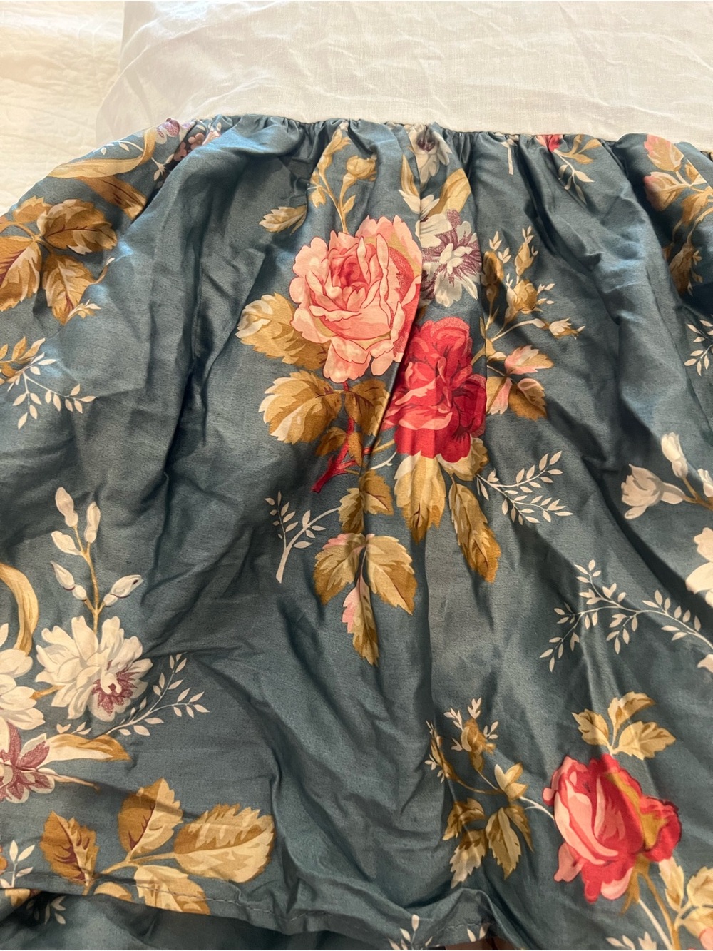 Ralph Lauren Sinclair King Bed Skirt - Picture 4 of 11